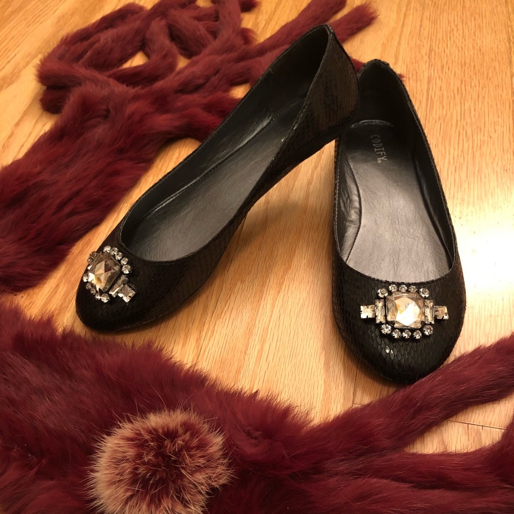 Black flats with rhinestone
